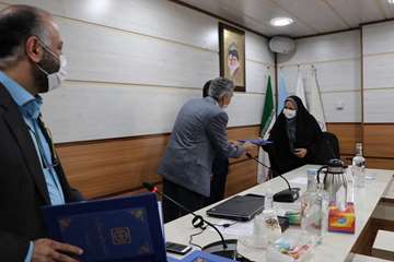 مراسم بزرگداشت روز بهورز با حضور دکتر دانائی رئیس دانشگاه 
